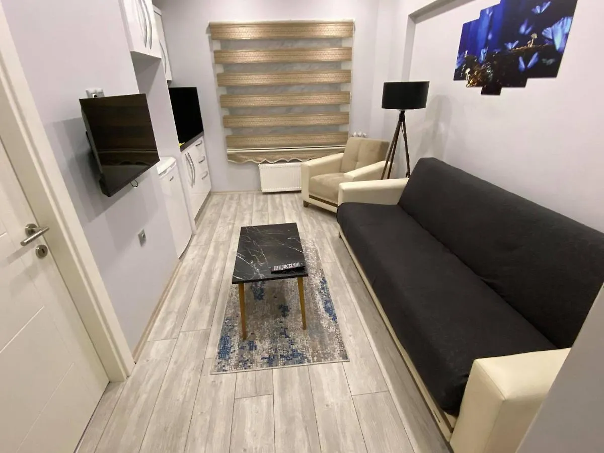 Ivory Suite Accommodation 트라존 0*,